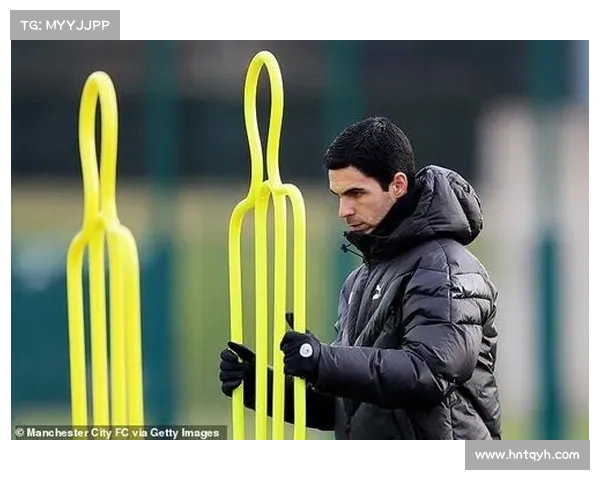 从战术定位与球队平衡角度解析小卢卡斯在巴黎长期担任替补的深层原因